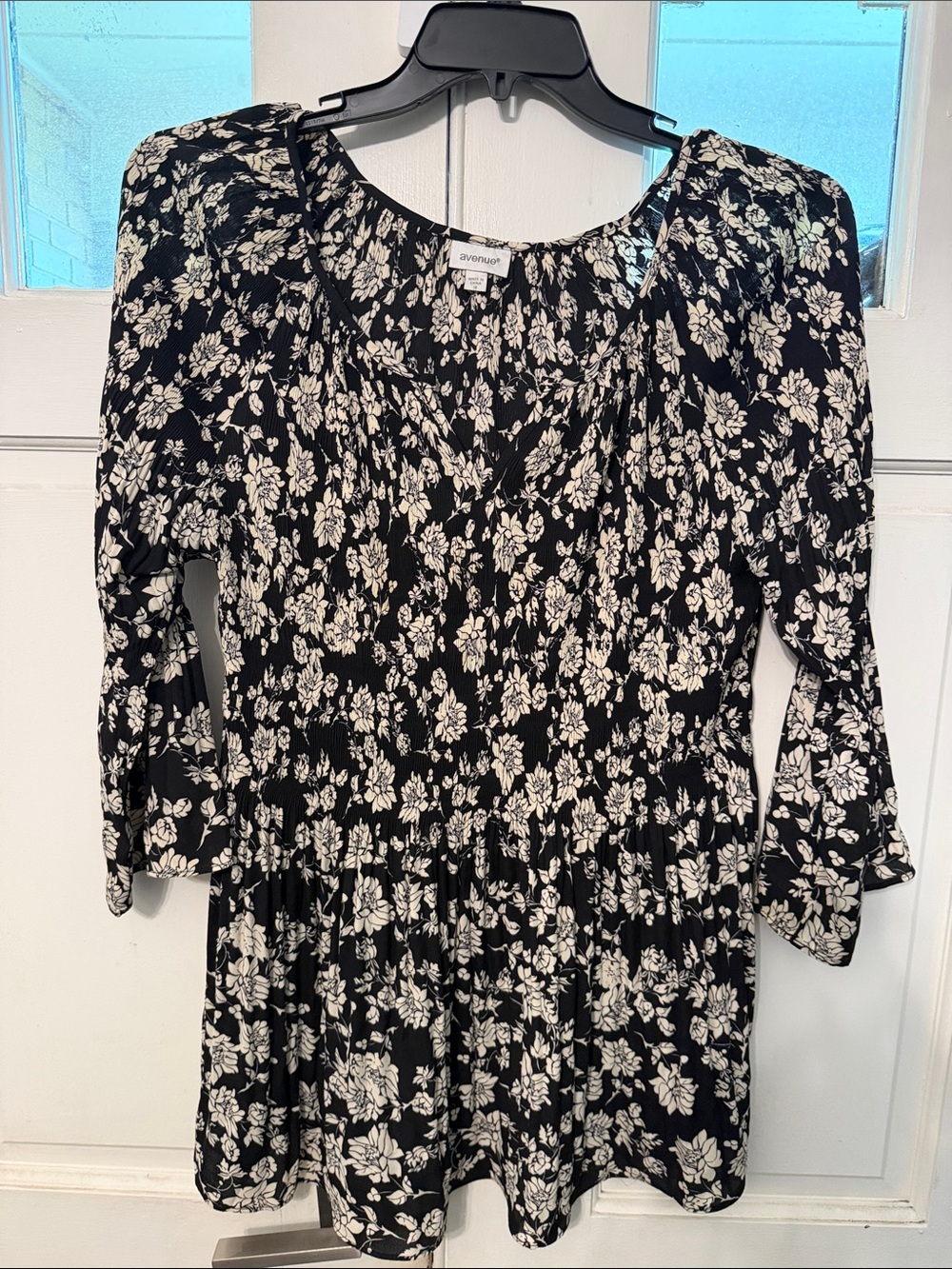 Avenue Black and White Floral Long Sleeve Smock Dress